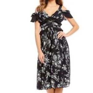 *BNWT* GB cold shoulder Dani dress